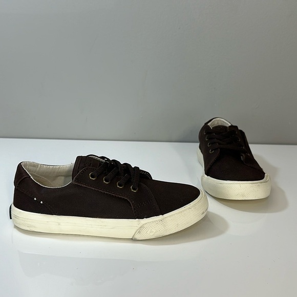 Sperry Stripper ll LTT Junior Sneaker Size 11.5 - Picture 1 of 15